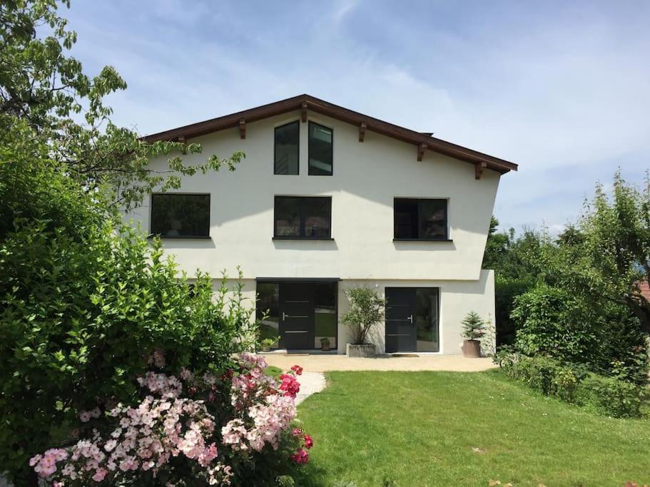 מנטון סן ברנרד Maison De Vacances 220M2 Vue Lac Et Chateau מראה חיצוני תמונה